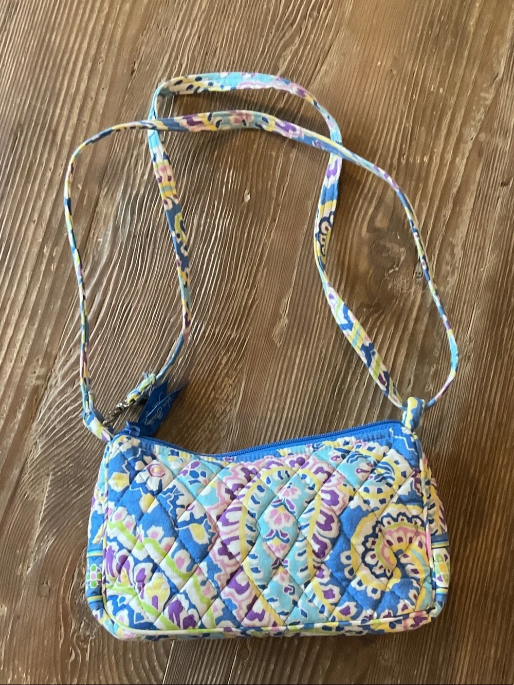Vera Bradley retired Capri Blue Quilted Paisley Mini Crossbody
